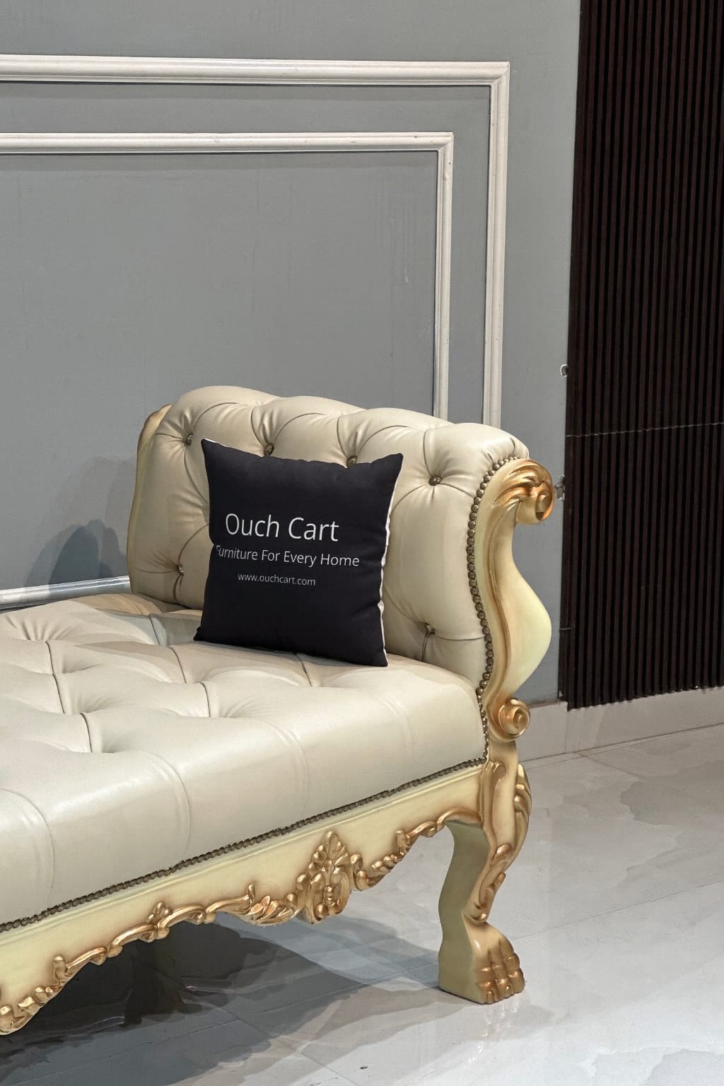 Lissandra Upholstered Bench Golden