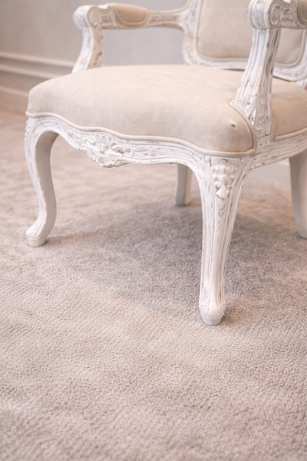 Ouch Cart Elegant French Style Upholstered Accent Chair – Vintage White Carved Wood Armchair for Living Room & Bedroom