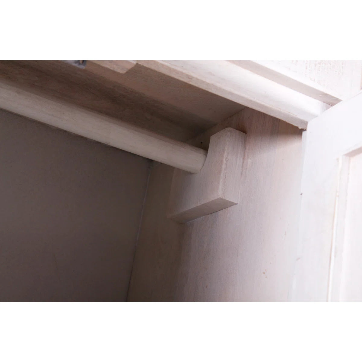 Armoire