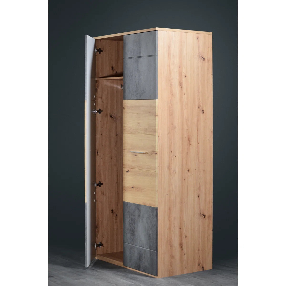 Aarib Armoire