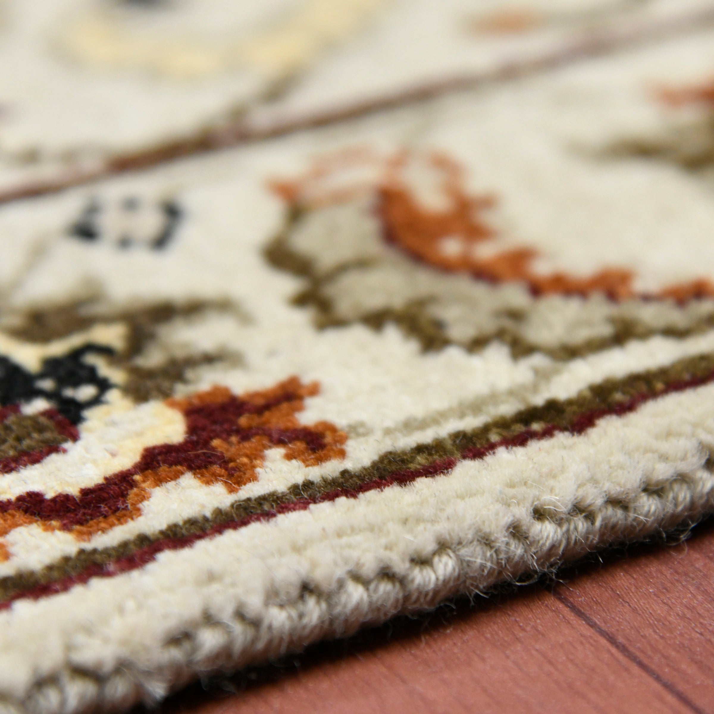 Luxor Classic Pattern Hand Knotted  Rectangle Anti-Skid Designer Carpet, Prayer Rug For Office Cabins, Small Living Spaces - 2'X3'