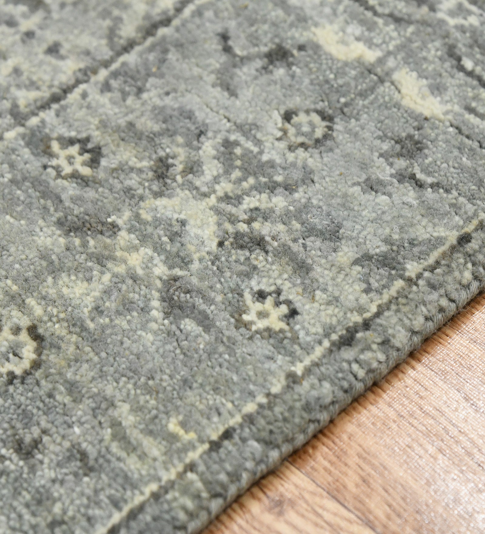 Nuit Arabe Traditional Pattern Hand Knotted  Rectangle Anti-Skid Designer Carpet, Area Rug For Bed Room, Living Room - 6'x9'