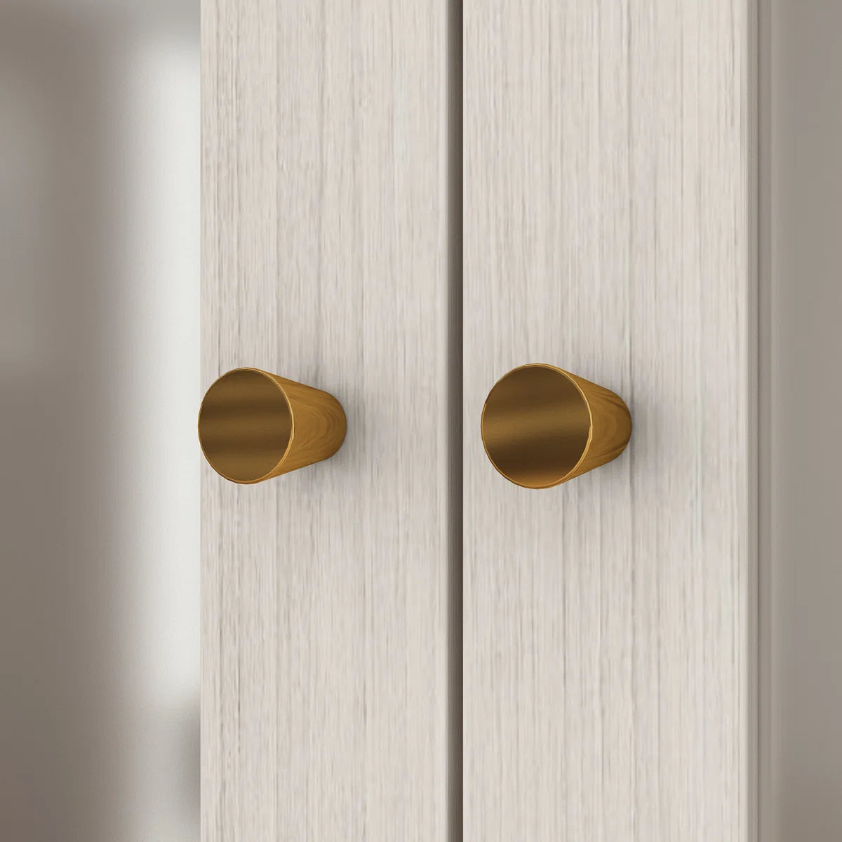 Vadell Armoire