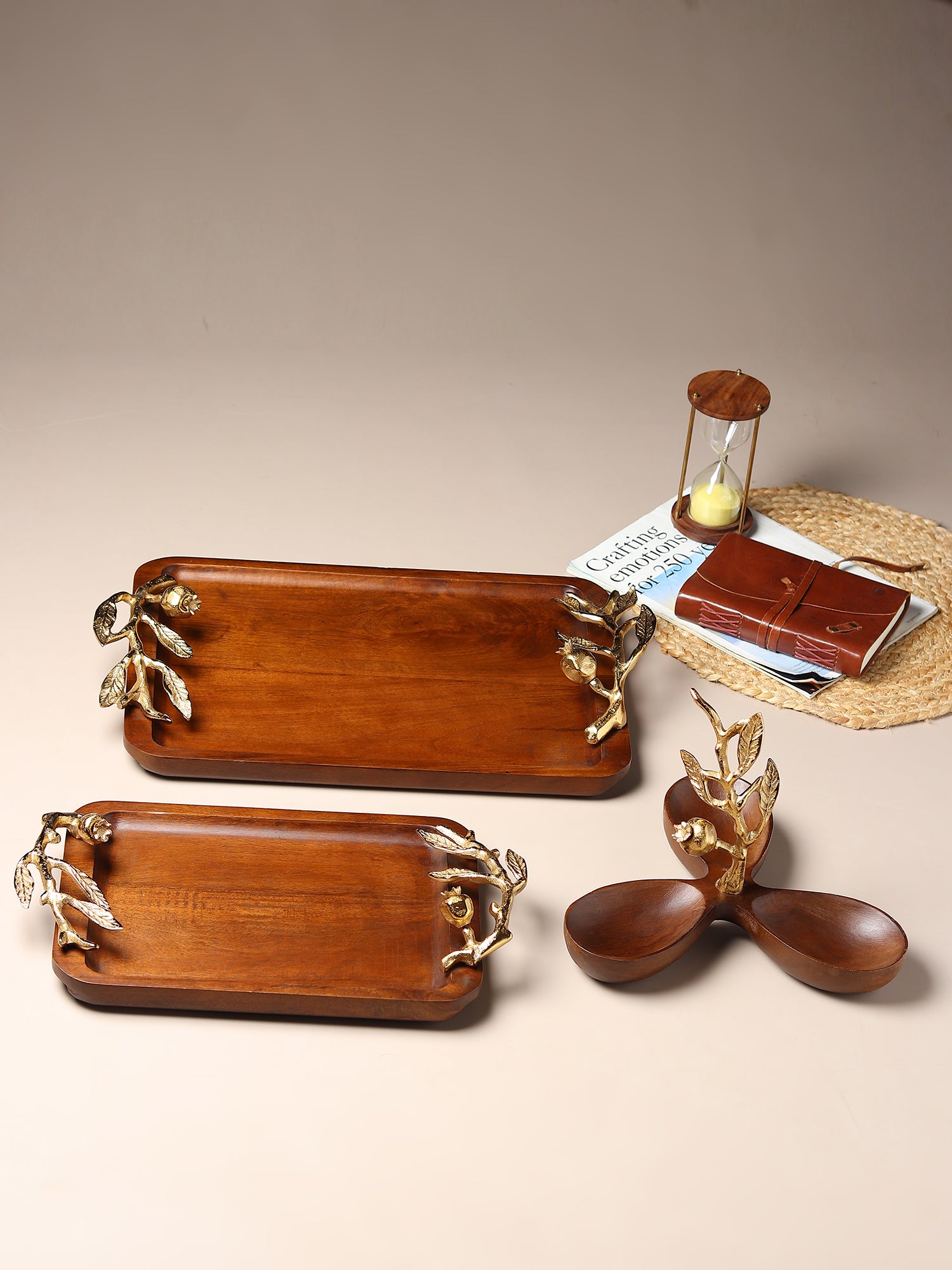 Pomegranate tray gold