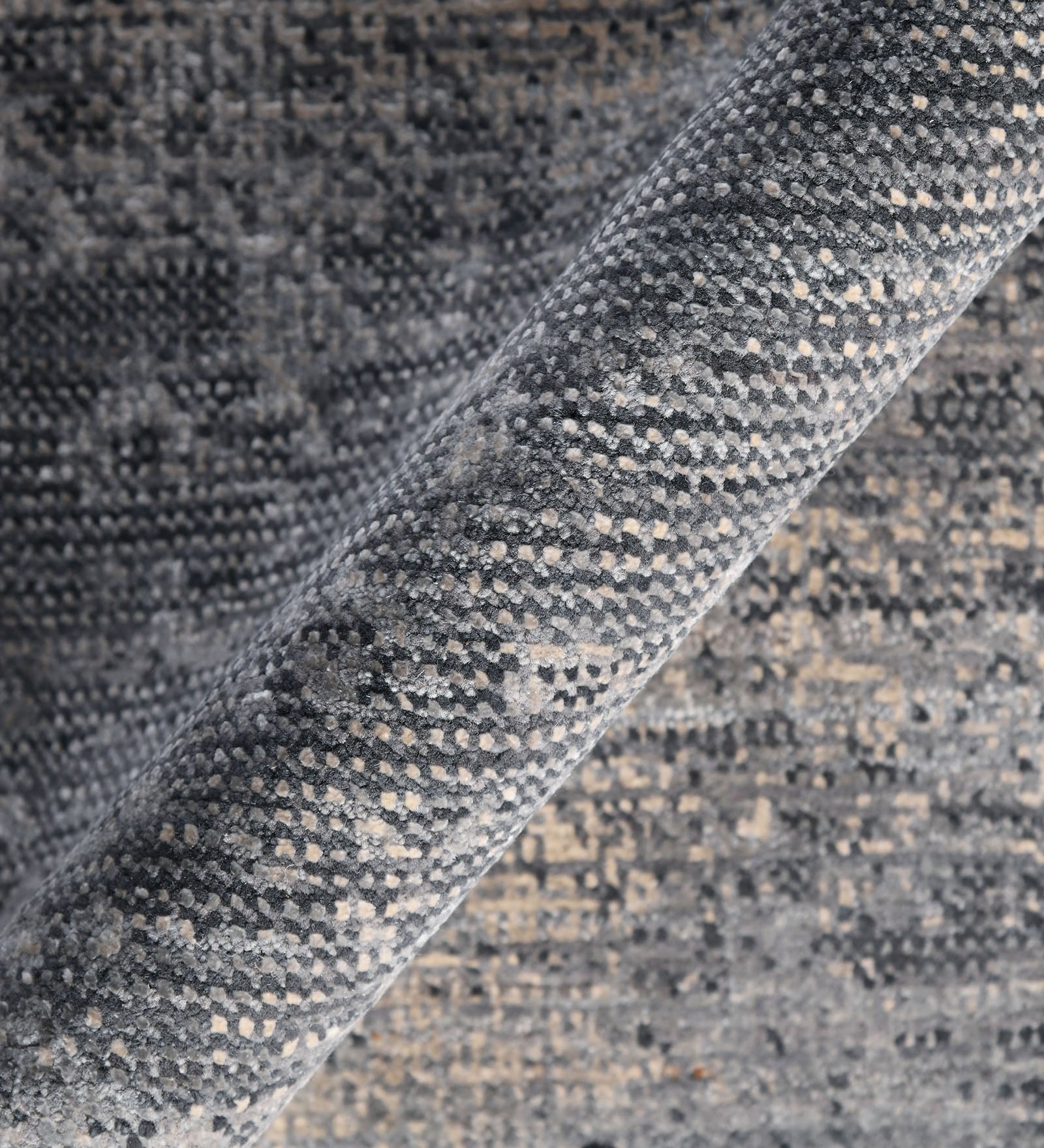Dazzle Modern Pattern Hand Knotted  Rectangle Anti-Skid Designer Carpet, Prayer Rug For Office Cabins, Small Living Spaces - 2'x3'