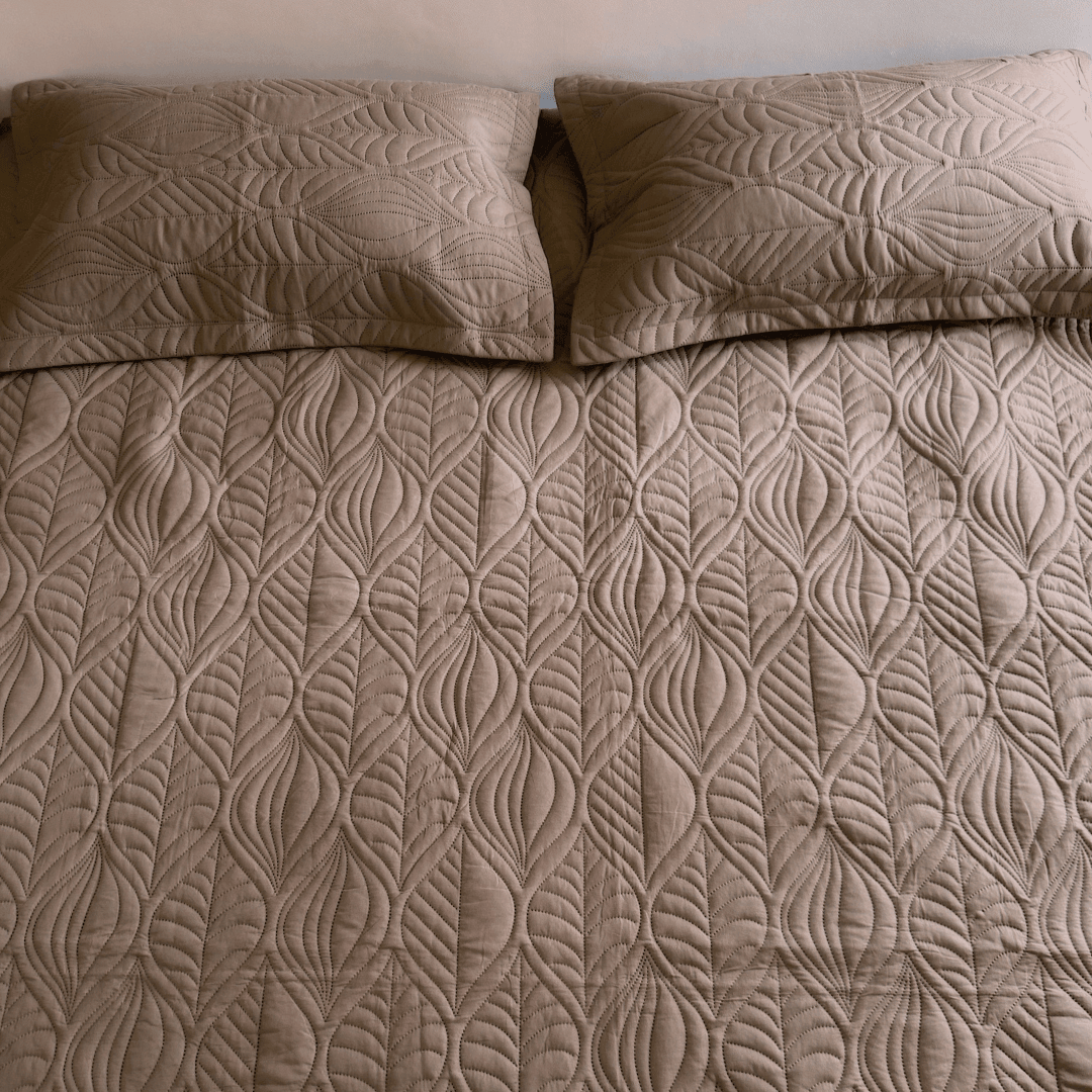 Brown Leaf Quilted bedspread - Ouch Cart 