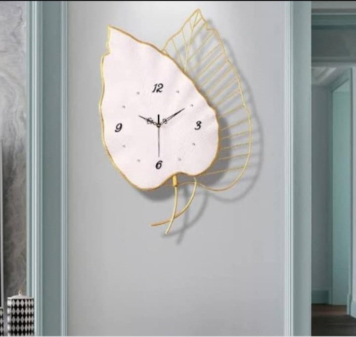 White Betel Leaf Clock