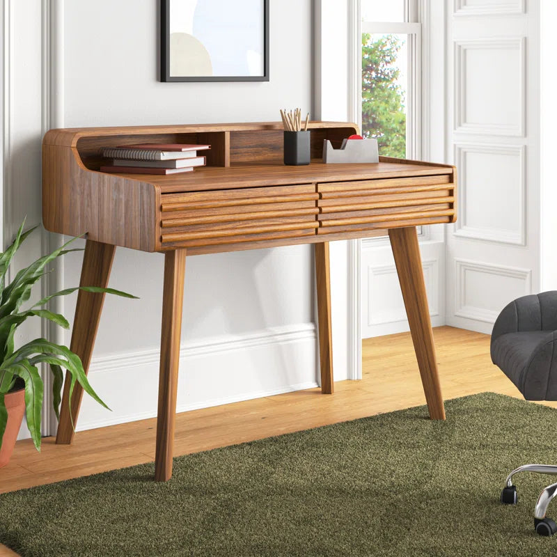 Carrington Takt Writing Desk: Sophisticated Design for a Stylish Workspace