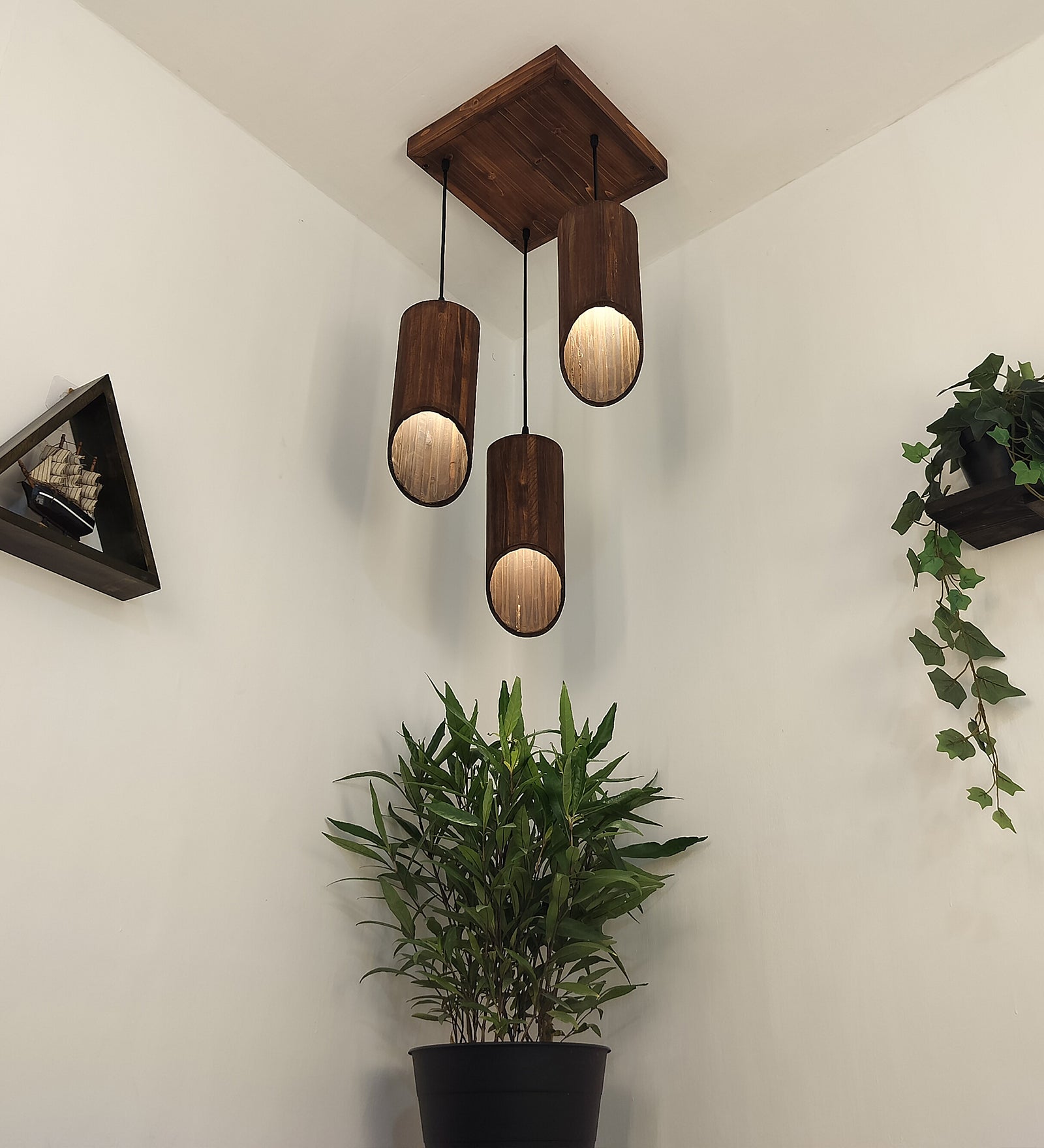 Cedar Brown Cluster Hanging Lamp (BULB NOT INCLUDED)