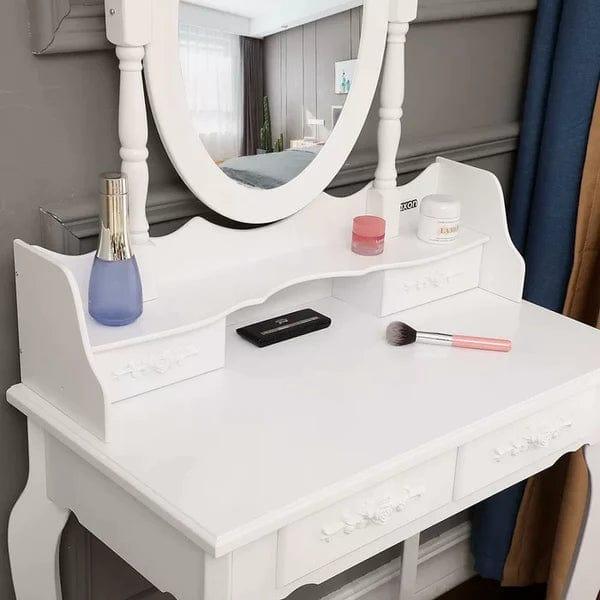 Martinez García Vanity dressing table design - Ouch Cart 