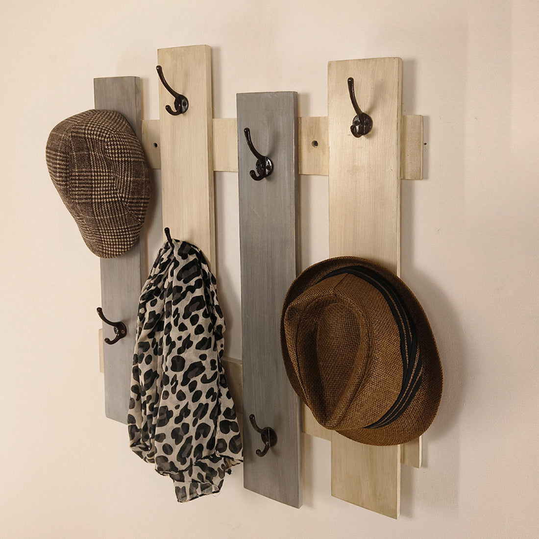 ELROND Wooden Coat Hangers