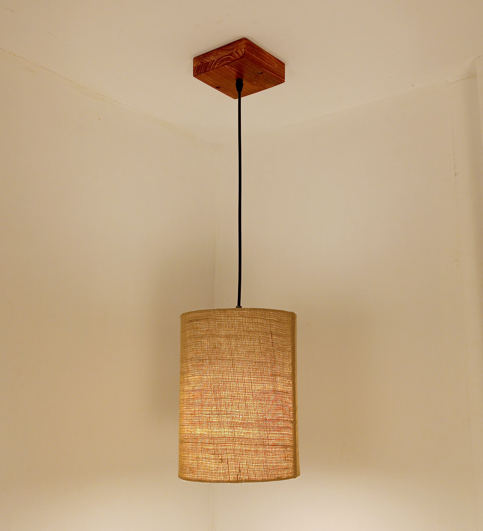 Elementary Brown Wooden Single Hanging Lamp (BULB NOT INCLUDED)