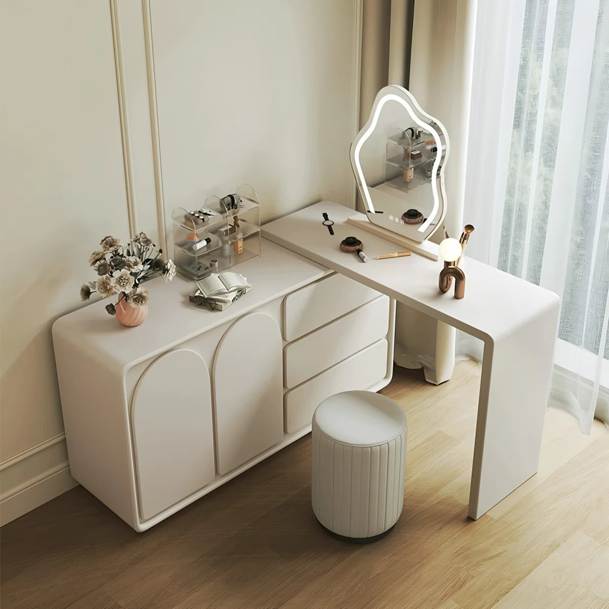 Cream White Expandable Makeup Vanity with Pre-Assembled Design & Storage