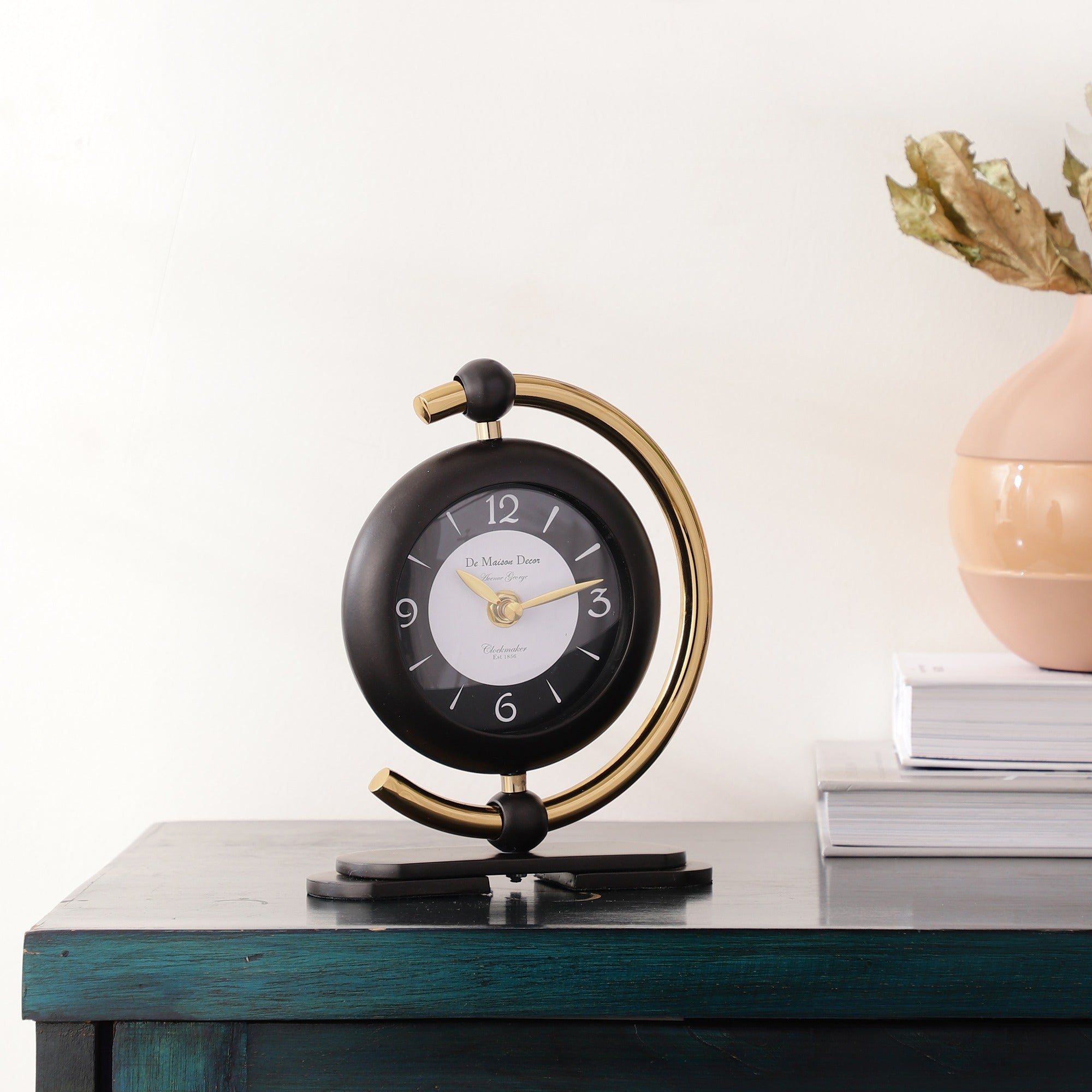 Aleksi 3 mini clock in black and gold