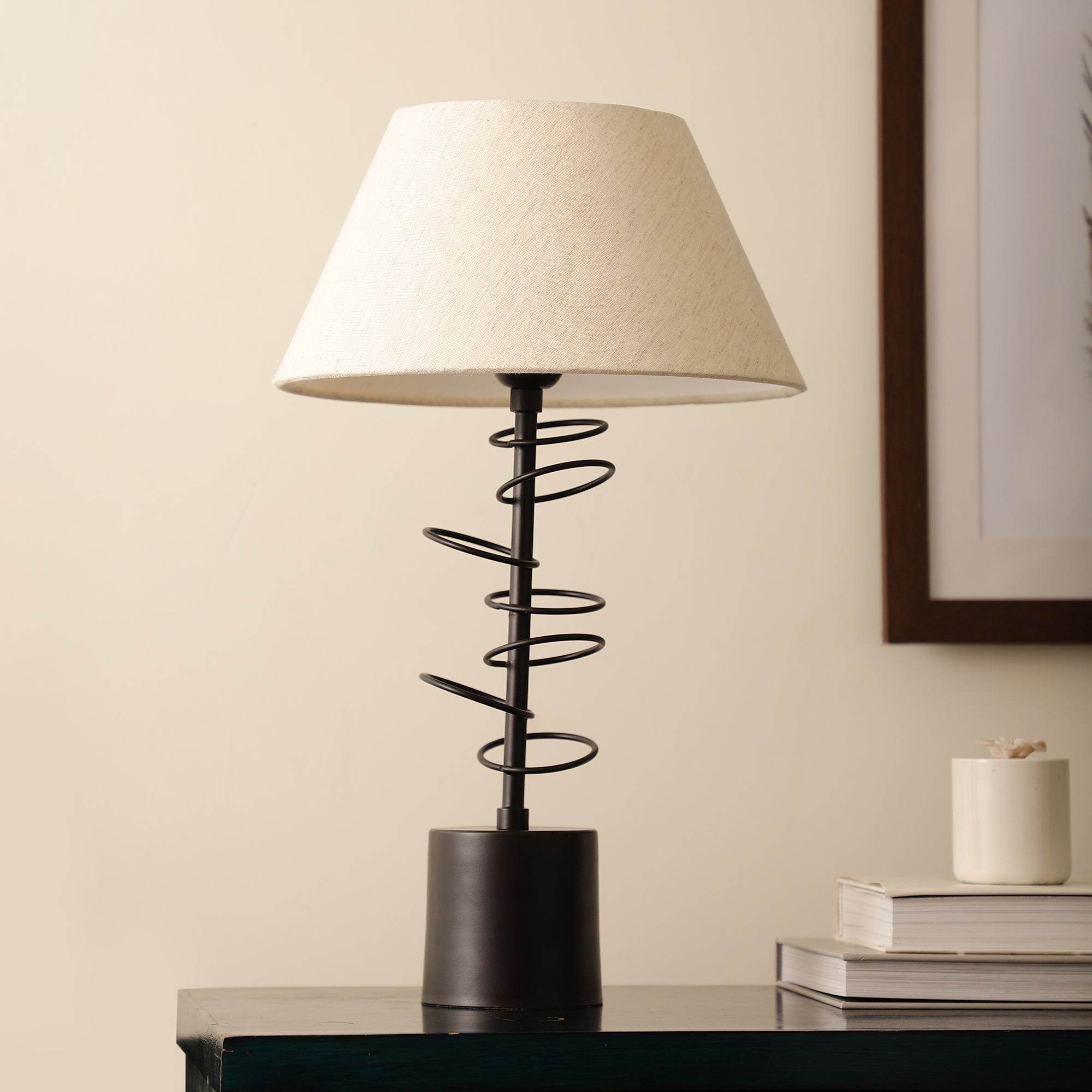 Cascading rings lamp black