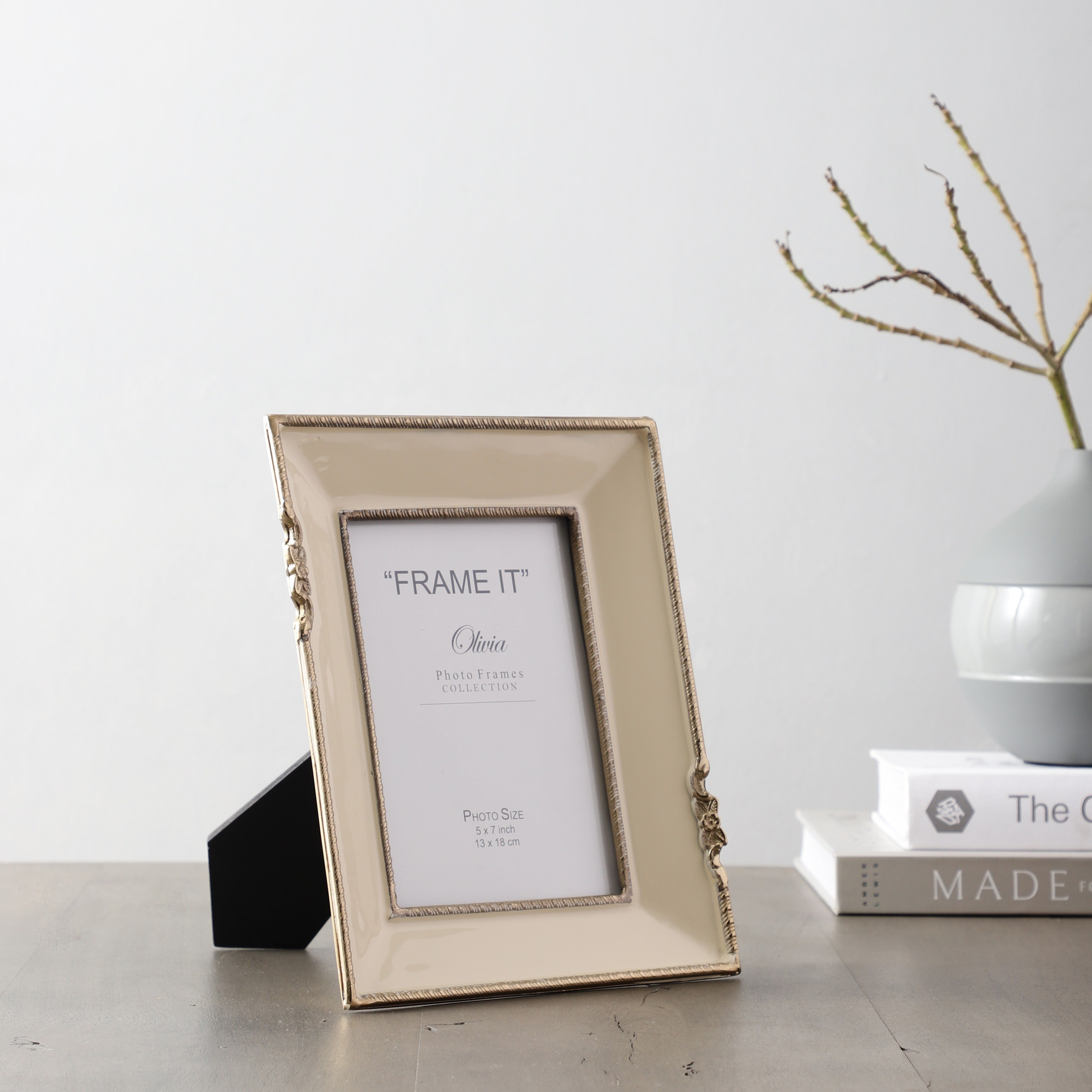 Enamel Embrace Photo frame in  Ivory white