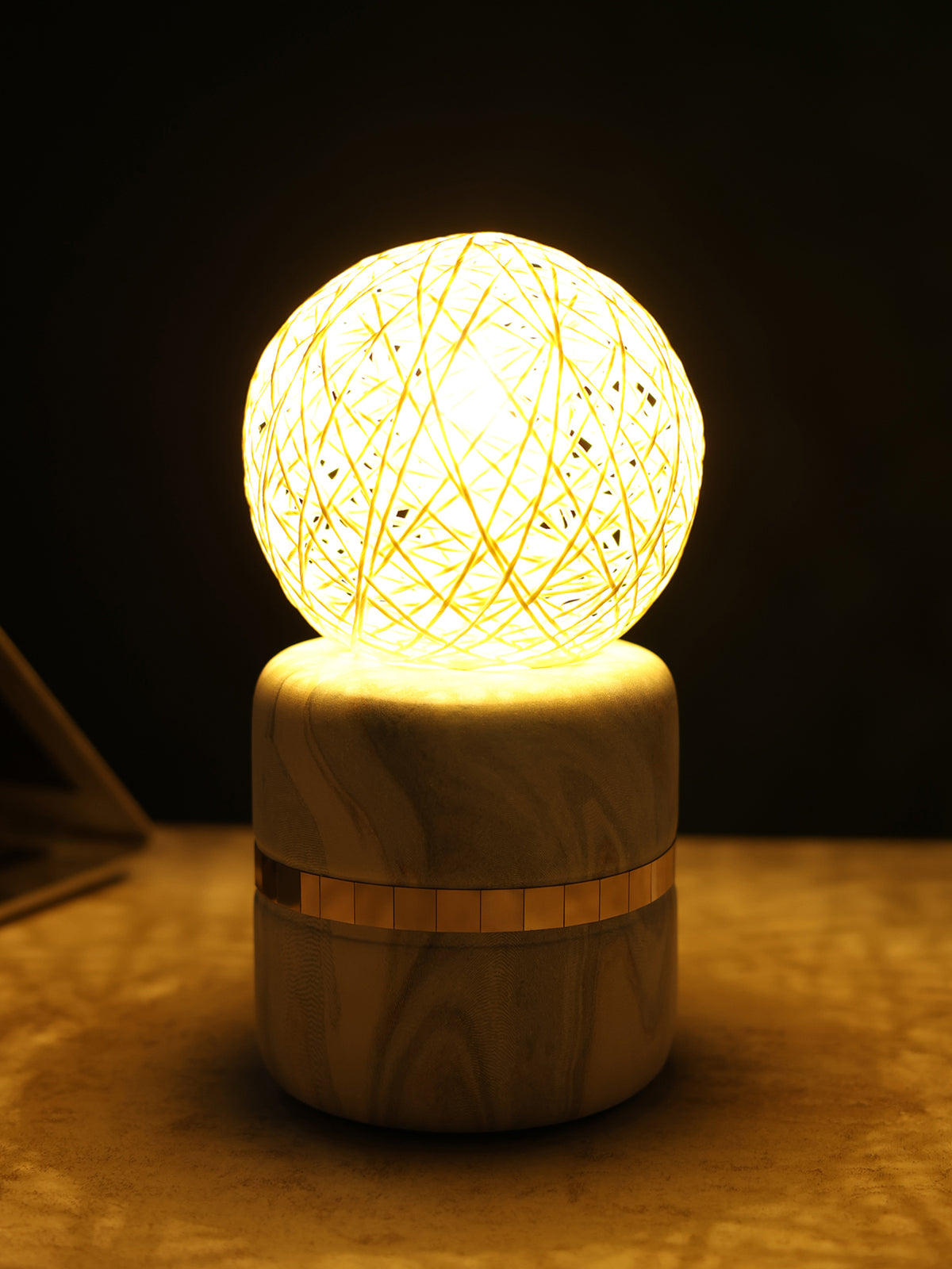 Weave Forme  Table Lamp