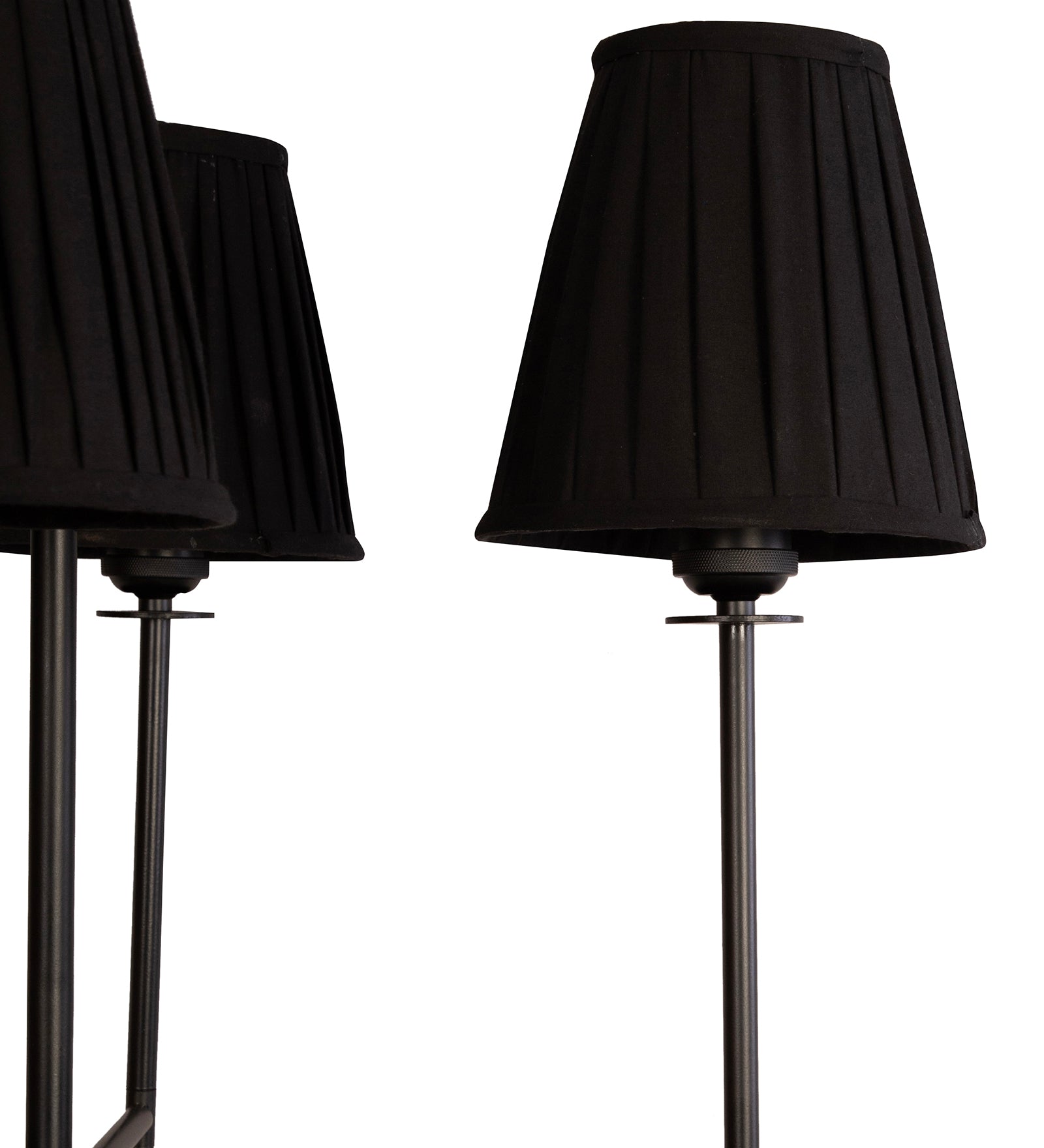 Dodie 4 Lt Chandelier By Shoppeefry