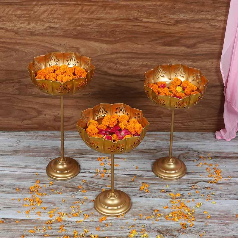 GOLDEN FLOWER TEALIGHT URLI | SET OF 3 - Ouch Cart 