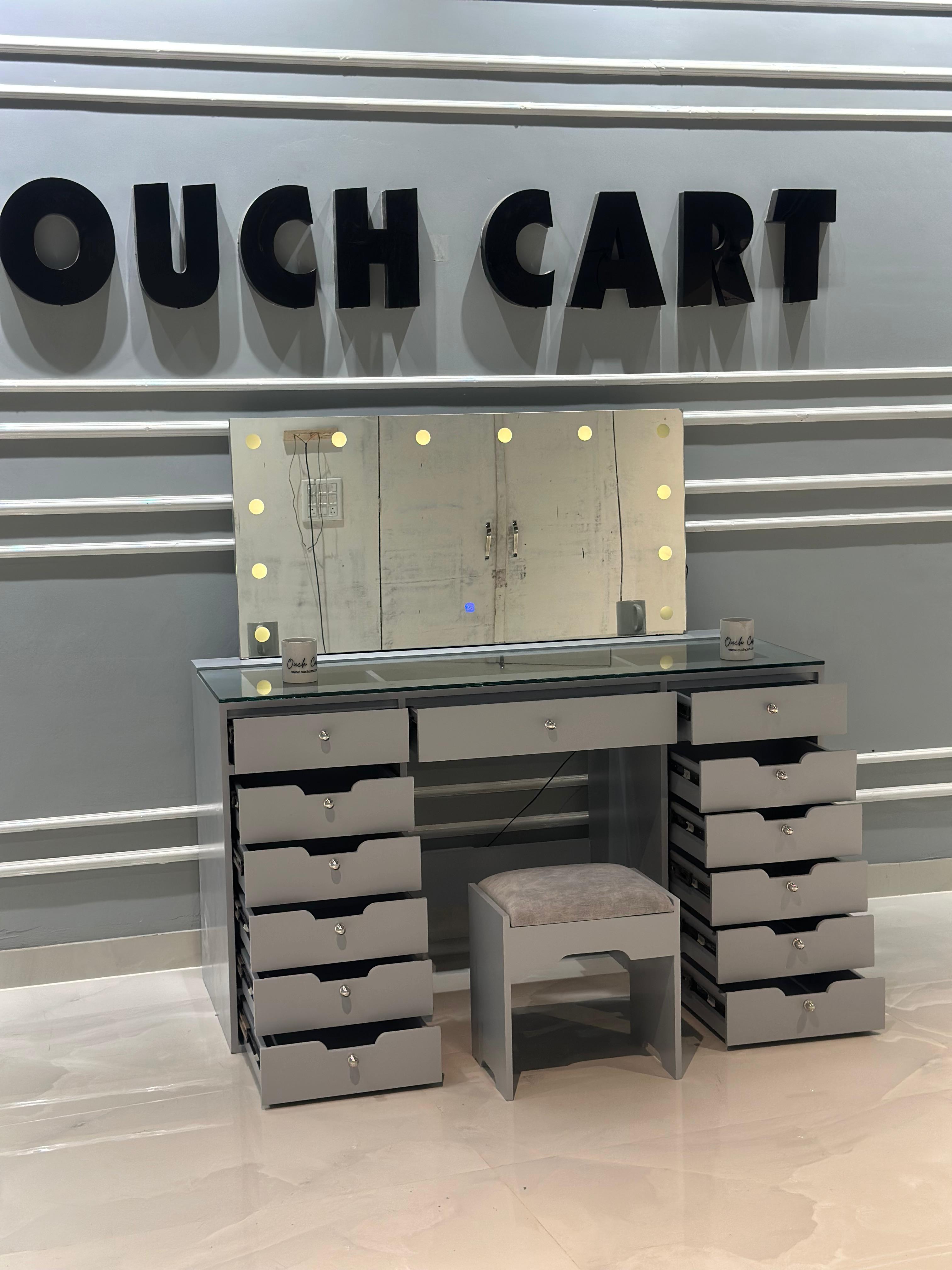 Vanity Table with Mirror – Elegant and Stylish Storage Solution for Your Bedroom