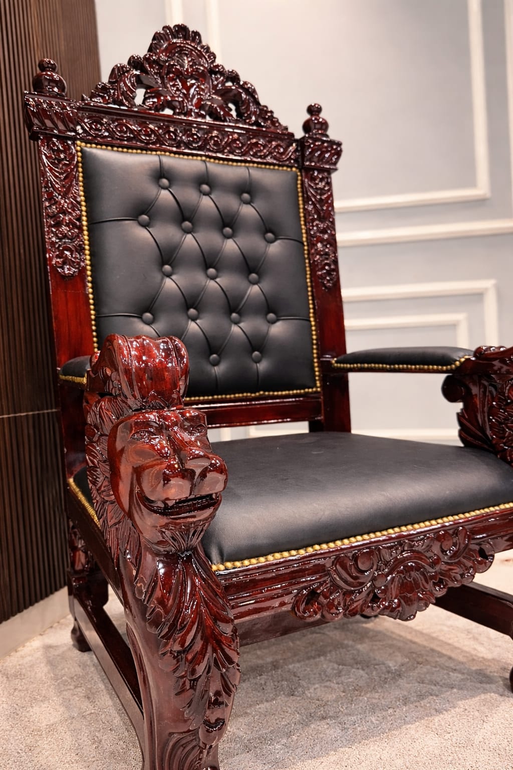 Ouch Cart Royal Carved Wooden Throne Chair – Luxury Tufted Leather Accent Armchair with Lion Head Design