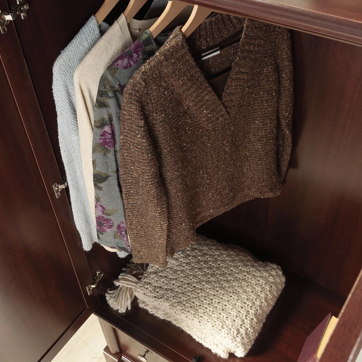 Areather Armoire