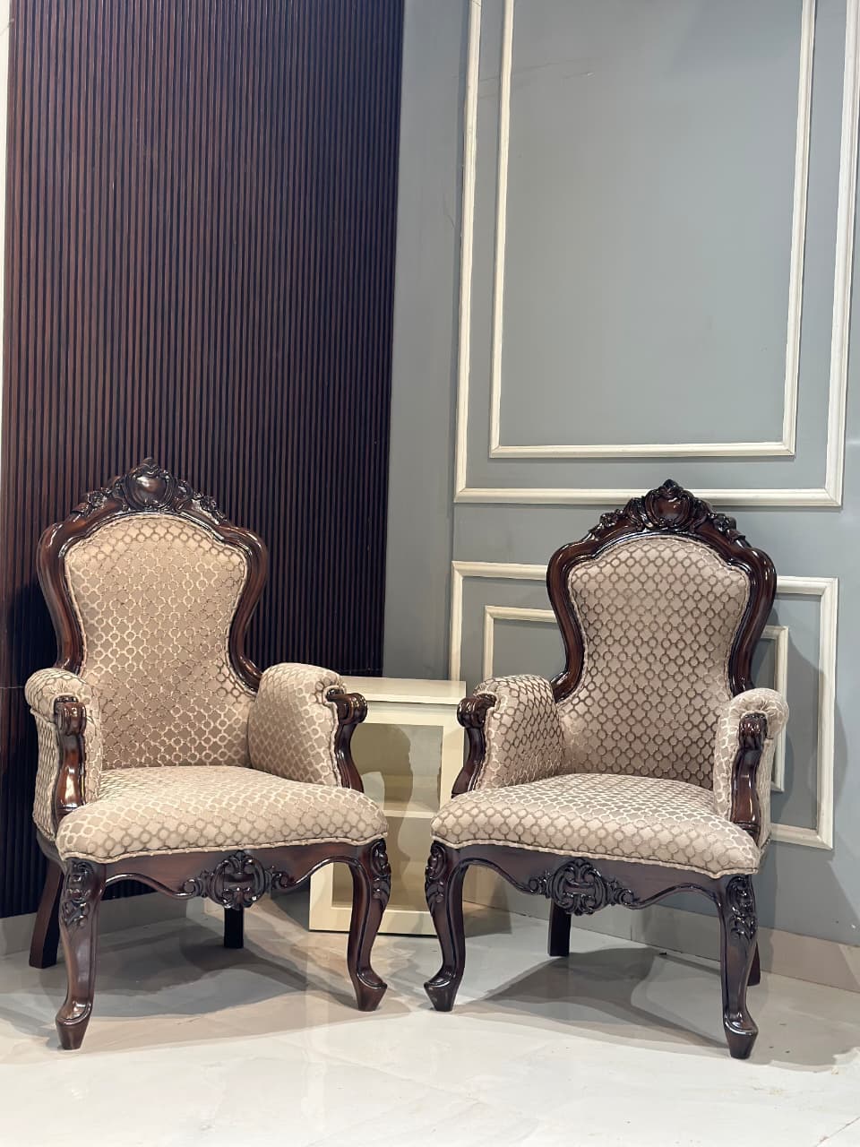 Handmade Modern Look Comfort Arm Chair Set of 2 Made in Pure Teak Wood (Style 2)