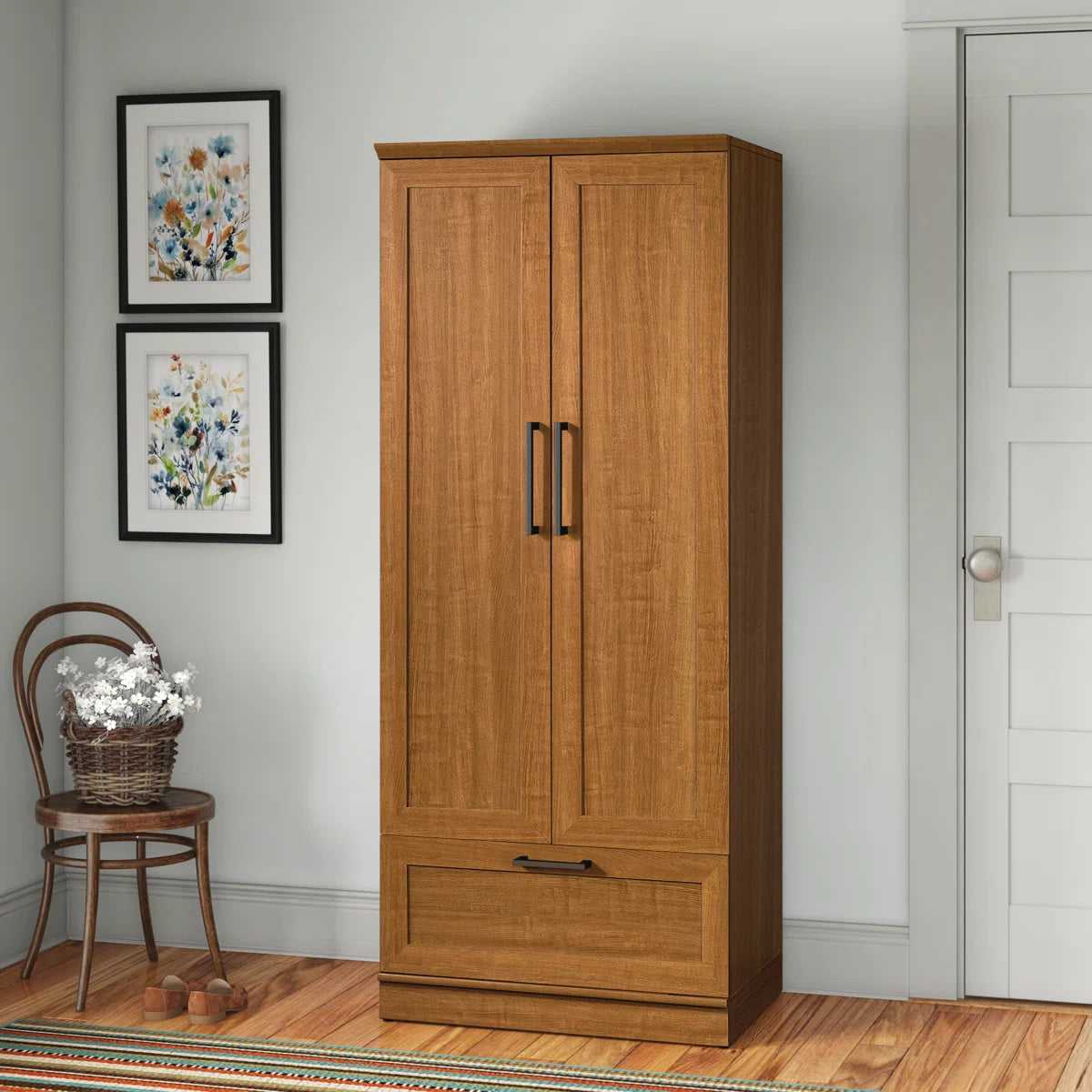 Aliaya Armoire