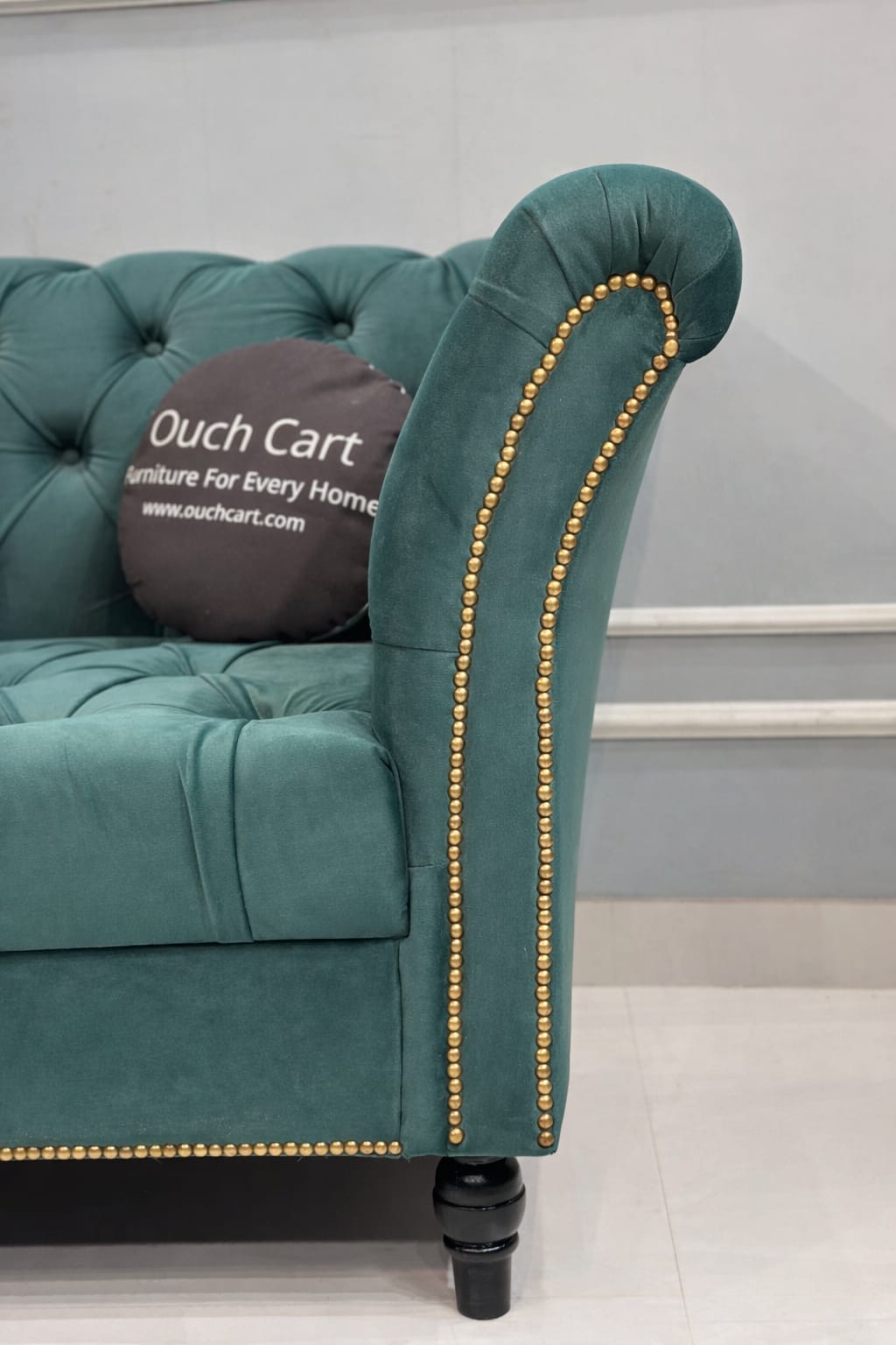 Ouch Cart Chesterfield Sofa – Velvet Upholstery, 2-Seater, Classic Design