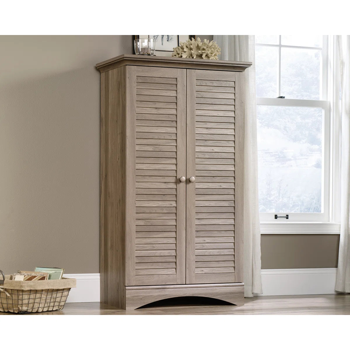 Bredevoort Armoire