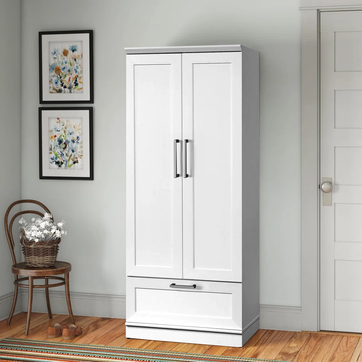 Aliaya Armoire