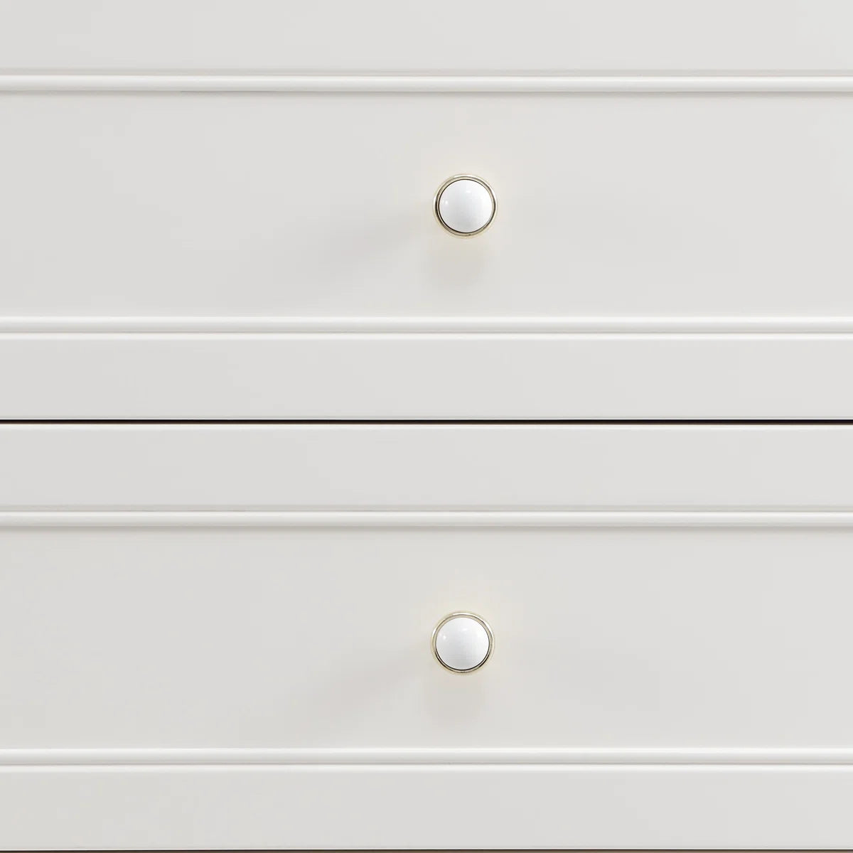 4 Doors Wardrobe Armoire 100% Soild Wood Storage Cabinet With Shelves, 70.87"H Wardrobe Closet With 2 Drawers and 2 Hanging Rods, Pearly White Finish