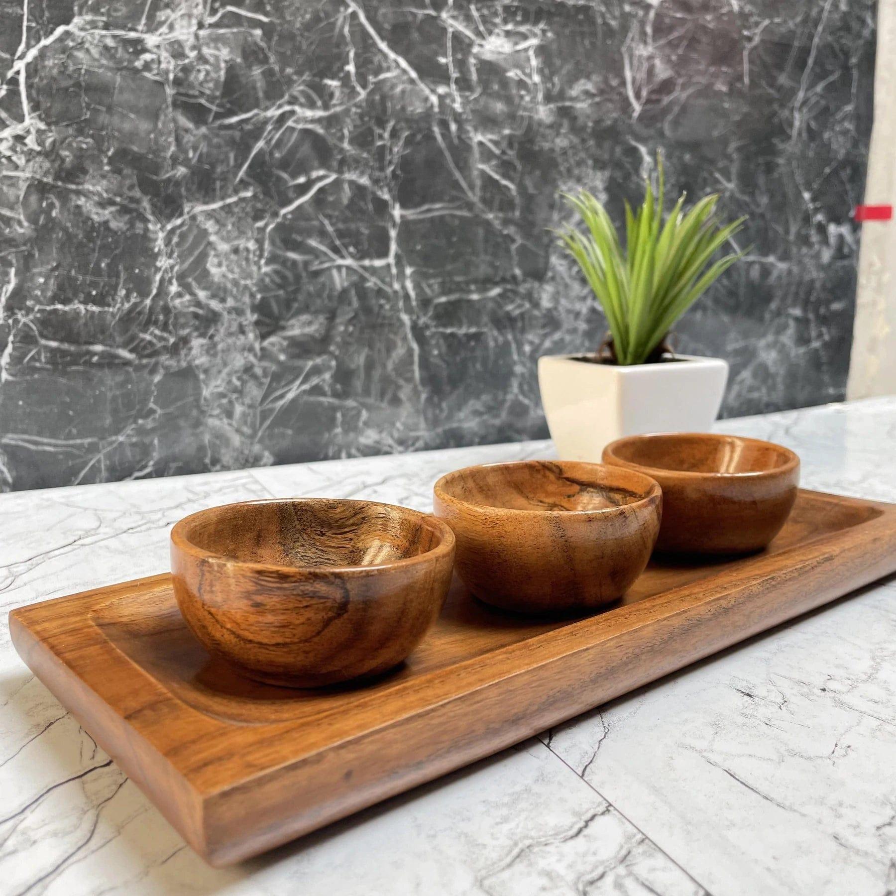 ACACIA WOOD SERVING TRAY WHIT 3 BOWL  II FOOD GRADE